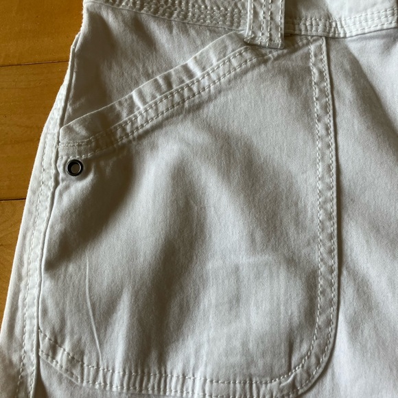 Style &Co white Bermuda shorts 4p - Picture 2 of 8